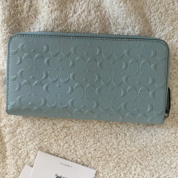 COACH ACCORDION ZIP WALLET F54805 COLOR LIGHT BLUE - Picture 6 of 6